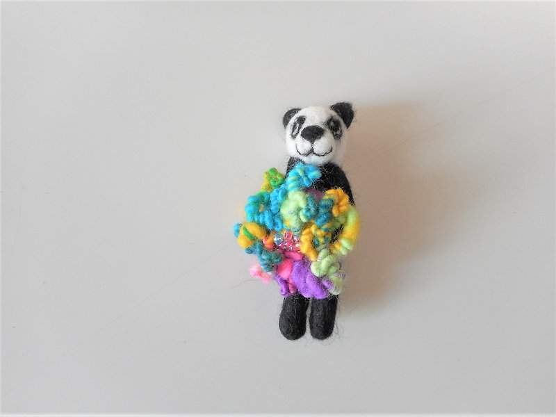 Panda brooch - เข็มกลัด - ขนแกะ ขาว
