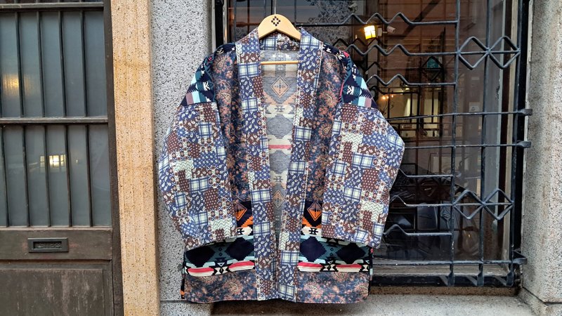 AMIN'S SHINY WORLD 幾何民族對應拼接KIMONO  ONLY - 男夾克/外套 - 棉．麻 多色