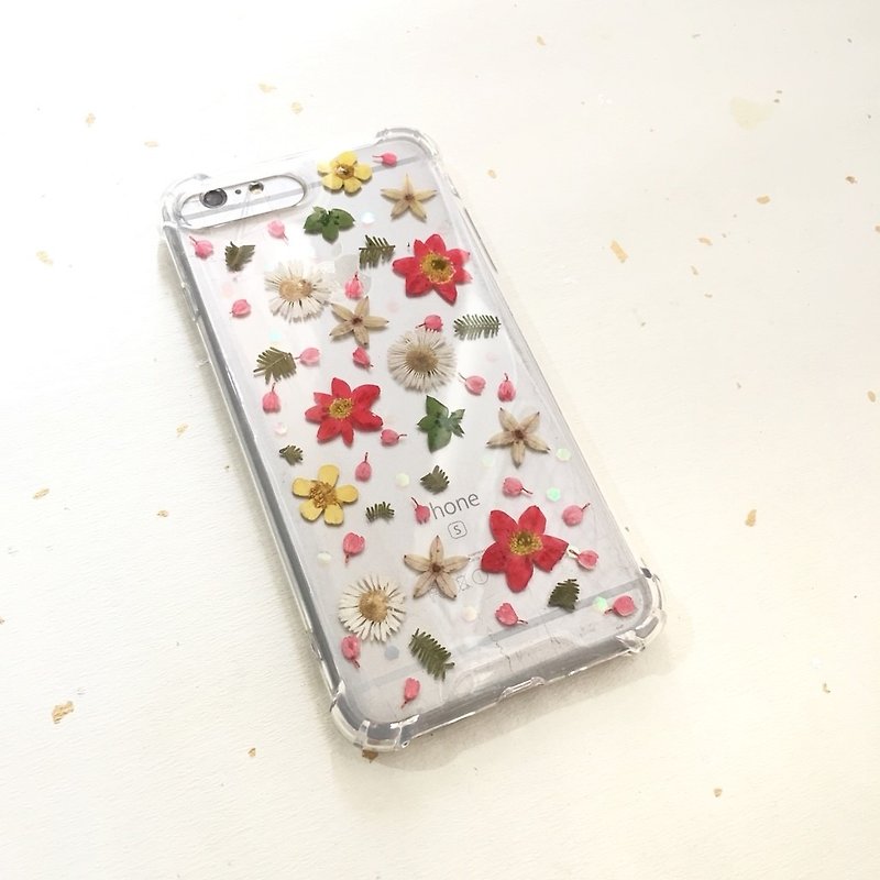Between Dots - pressed flower phone case - เคส/ซองมือถือ - พืช/ดอกไม้ สีแดง