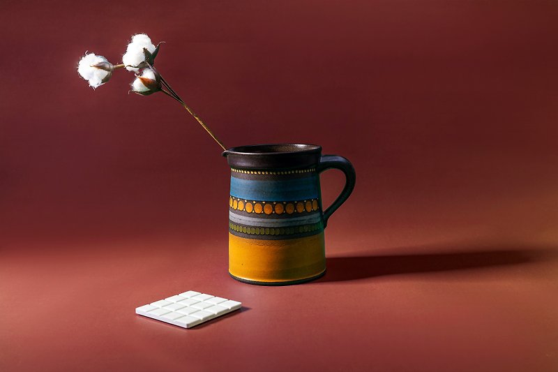 ドイツ製のマットな釉薬の手描きの水玉模様の花と花瓶 - 花瓶・植木鉢 - 陶器 多色