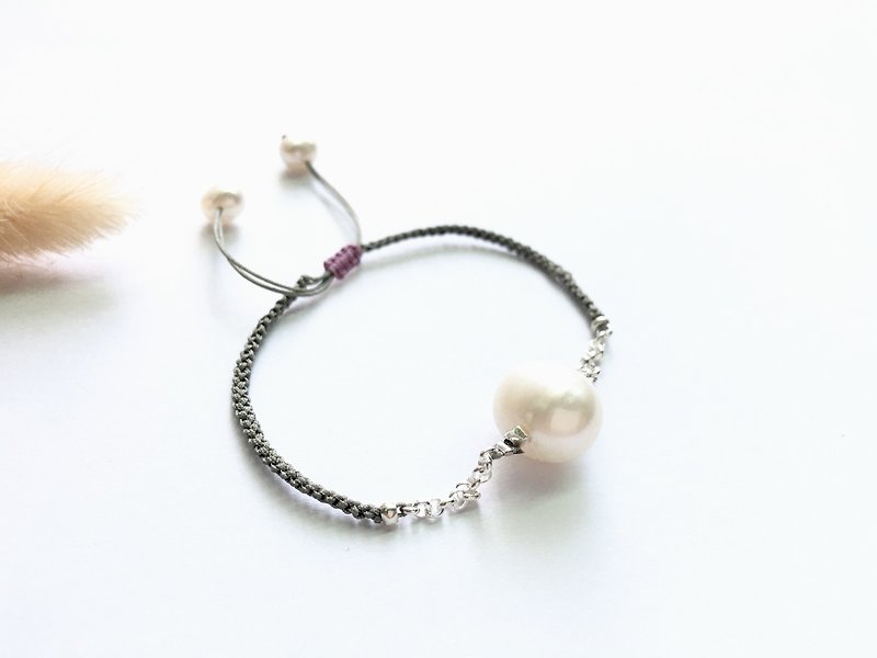 Ops Silver  Pearl lucky bracelet-珍珠/天然/銀鍊/抽繩/優雅/ - 手鍊/手鐲 - 其他金屬 灰色