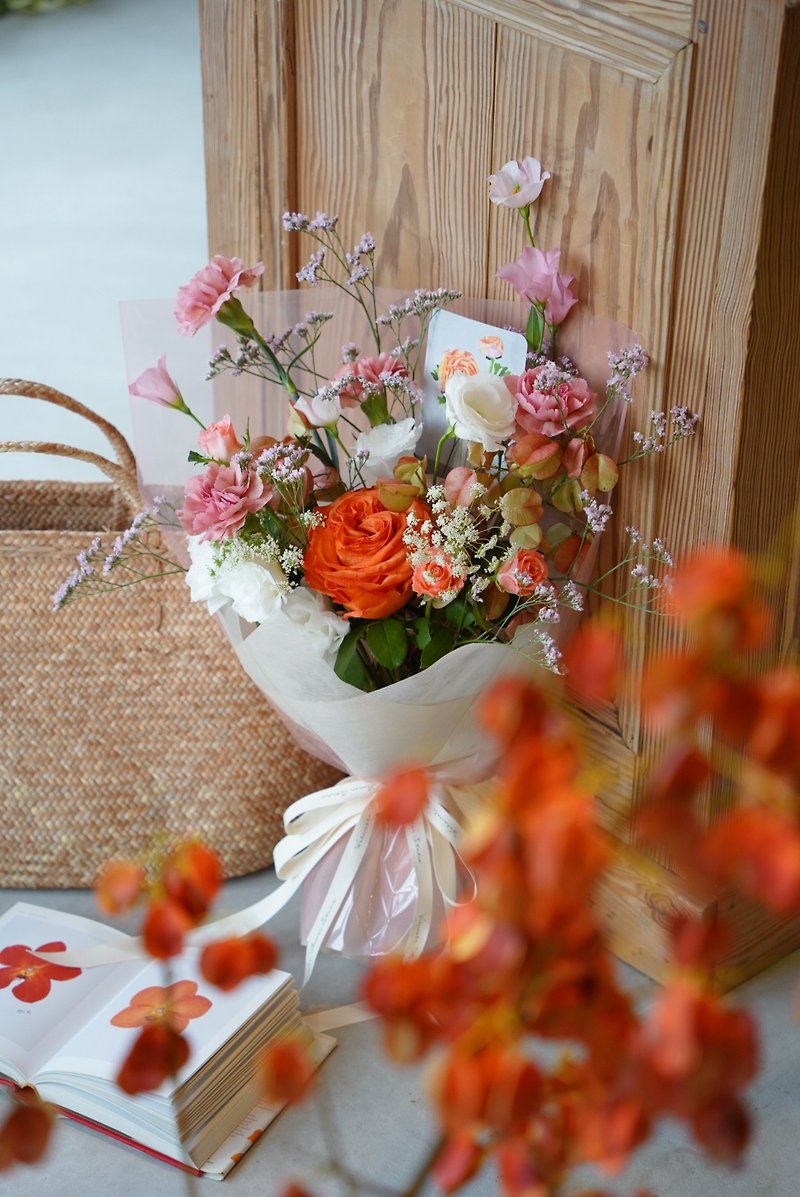 Medium and Large Size Customized Bouquets Customized Colors - Other - Plants & Flowers Orange