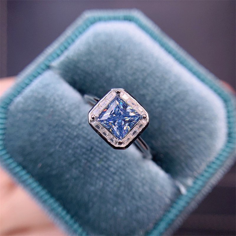 Blue Moissanite Ring, 1 Ct Moissanite Ring, Crackling Moissanite Ring - แหวนทั่วไป - โลหะ สีเงิน