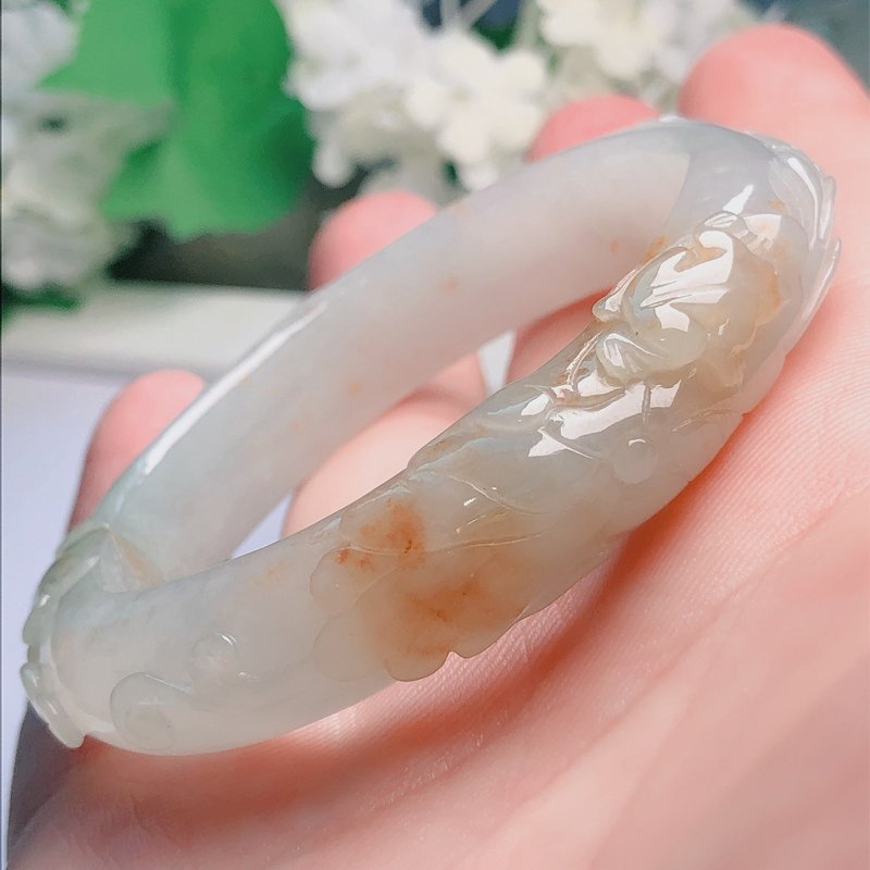 冰種飄紅翡翠貴妃雕花鐲 | 17.5圍| 天然緬甸玉翡翠A貨 | 送禮 - 手鍊/手環 - 玉石 透明