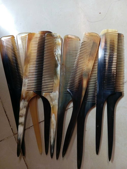 テールコーム 静電気防止 ヘアスタイリングコーム 細歯 水牛の角