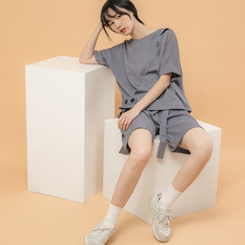 【經典原創】Unlimited_無限裁片上衣_CLT009_淺灰 - 女上衣/長袖上衣 - 聚酯纖維 灰色