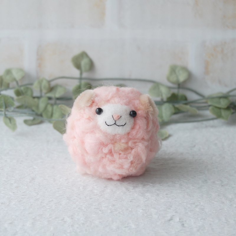 wool felt 羊毛フェルト　もこもこひつじのマスコットピンク - 公仔/玩偶 - 羊毛 粉紅色