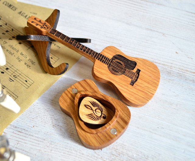 personalized guitar accessories