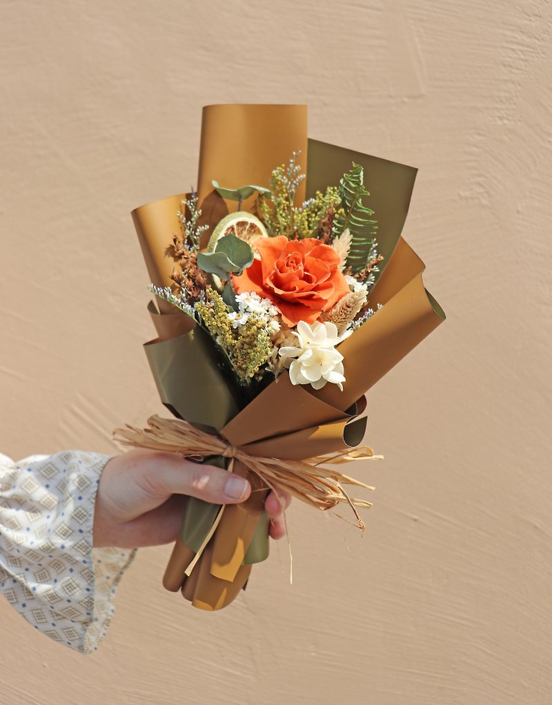 - Preserved flower rose small bouquet (three types) - Graduation bouquet dry bouquet graduation gift - ช่อดอกไม้แห้ง - พืช/ดอกไม้ หลากหลายสี