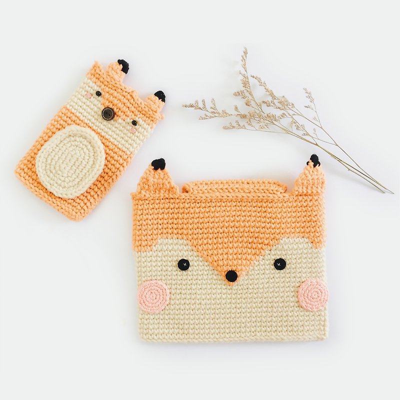 Crochet iPhone 6+ and iPad mini Case - the fox family - เคสแท็บเล็ต - วัสดุอื่นๆ สีส้ม