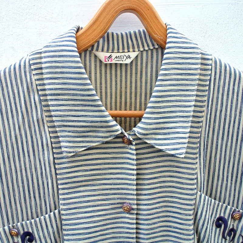 │Slowly│ retro lines -... Vintage retro shirt │vintage Art Institute of wind street whims. - เสื้อเชิ้ตผู้หญิง - วัสดุอื่นๆ หลากหลายสี
