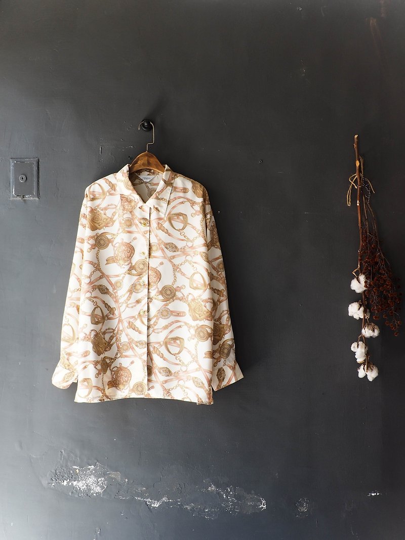 Heshui Mountain - Toyama chain metal ornate totem girl antique silk shirt shirt shirt oversize vintage - Women's Shirts - Polyester White