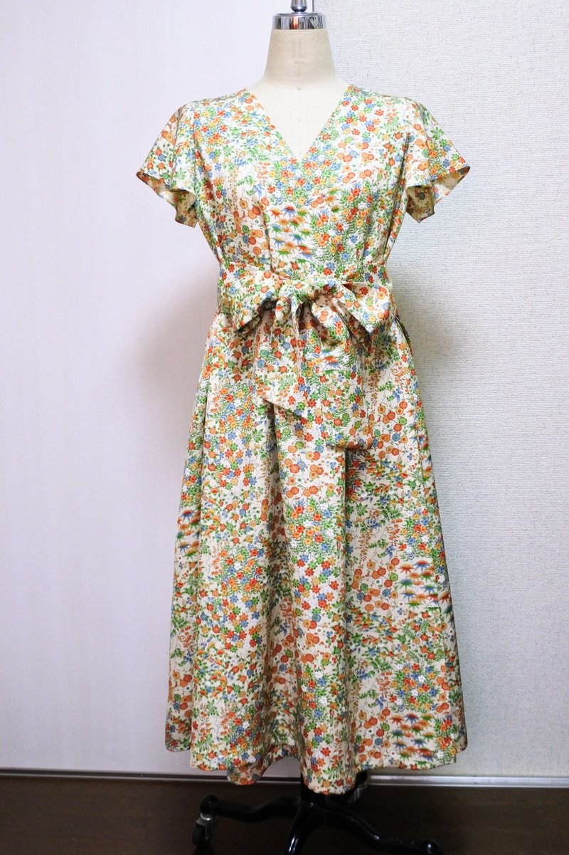 着物リメイク　カシュクールワンピース - 洋裝/連身裙 - 絲．絹 多色