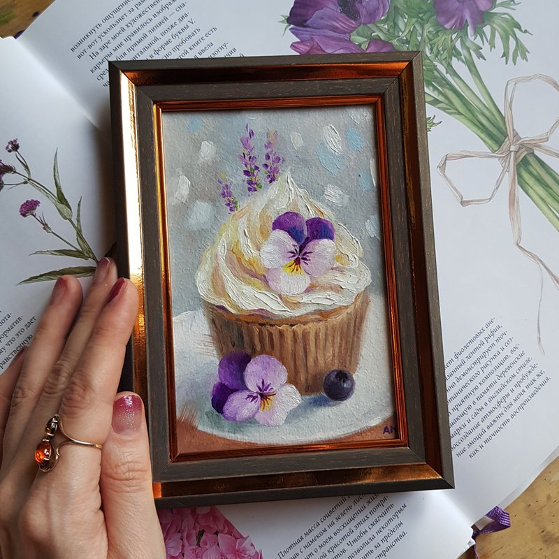 Small oil painting in a frame -  Violet  cake - Wall Décor - Other Materials Pink