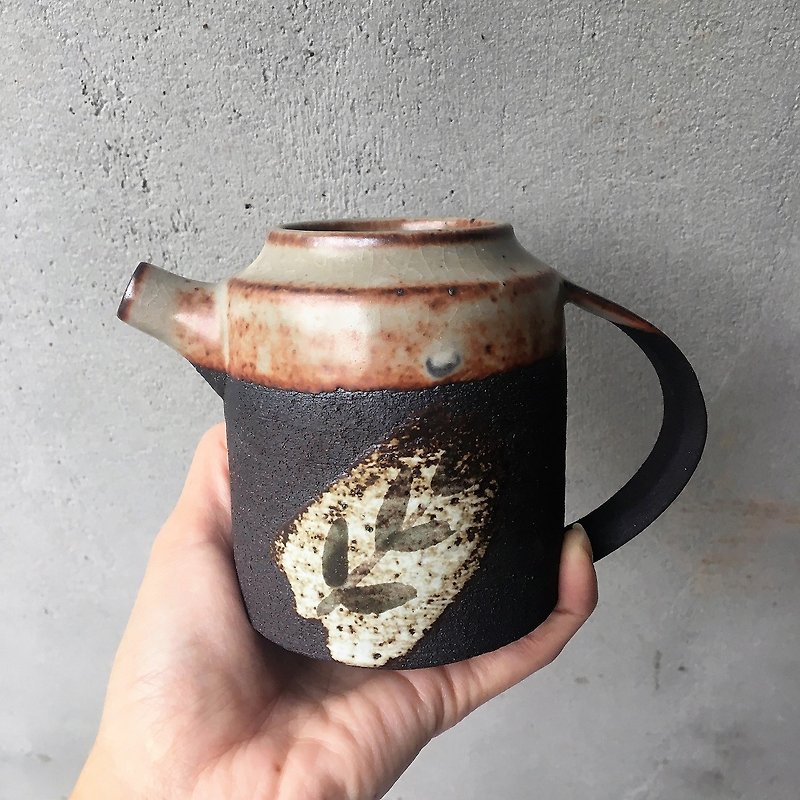 Hand-painted Shiye gray glaze tea sea - ถ้วย - ดินเผา หลากหลายสี