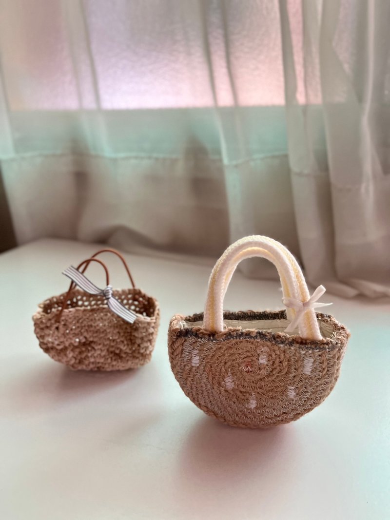 Cute handmade accessories/decorations/home furnishings - พวงกุญแจ - วัสดุอื่นๆ หลากหลายสี