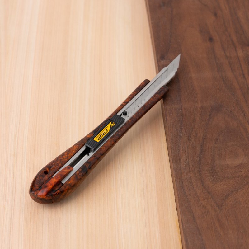 Solid wood utility knife・Handmade - Scissors & Letter Openers - Wood Brown