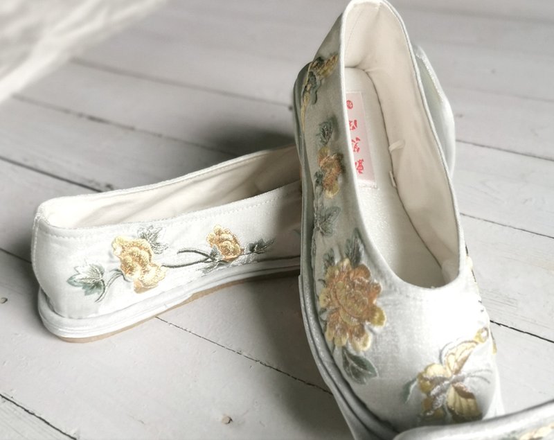 Qianxun Handmade Customized Blue Silver Tencel Restored Shoes - อื่นๆ - วัสดุอื่นๆ สีน้ำเงิน