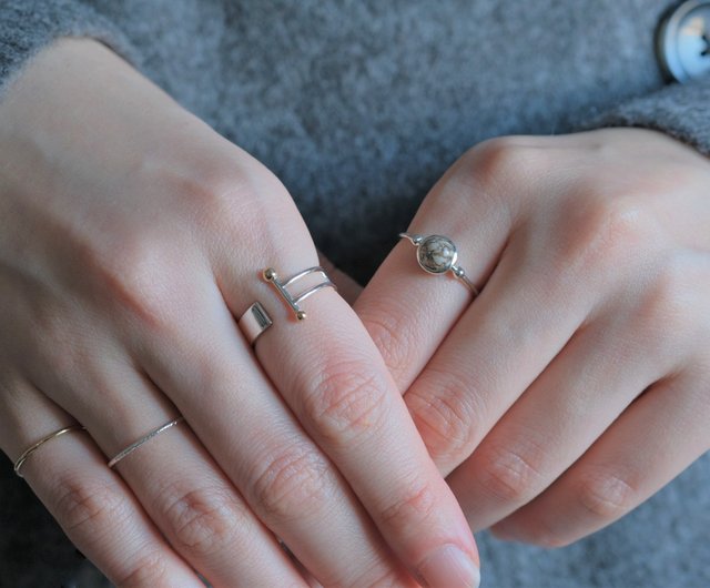 K10YG×silver925 double point ring コンビカラーリング 10金 シルバー nuna-jewelry｜戒指人氣榜 -  Pinkoi