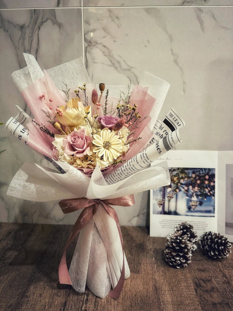 永生玫瑰花束 情人節/母親節/畢業謝師花束/生日禮物 - 乾燥花/永生花 - 植物．花 