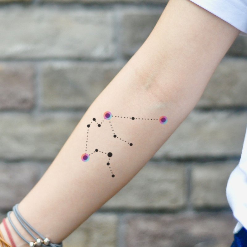 OhMyTat 水瓶座星座 Aquarius Constellation 刺青紋身貼紙 (2張) - 紋身貼紙 - 紙 多色