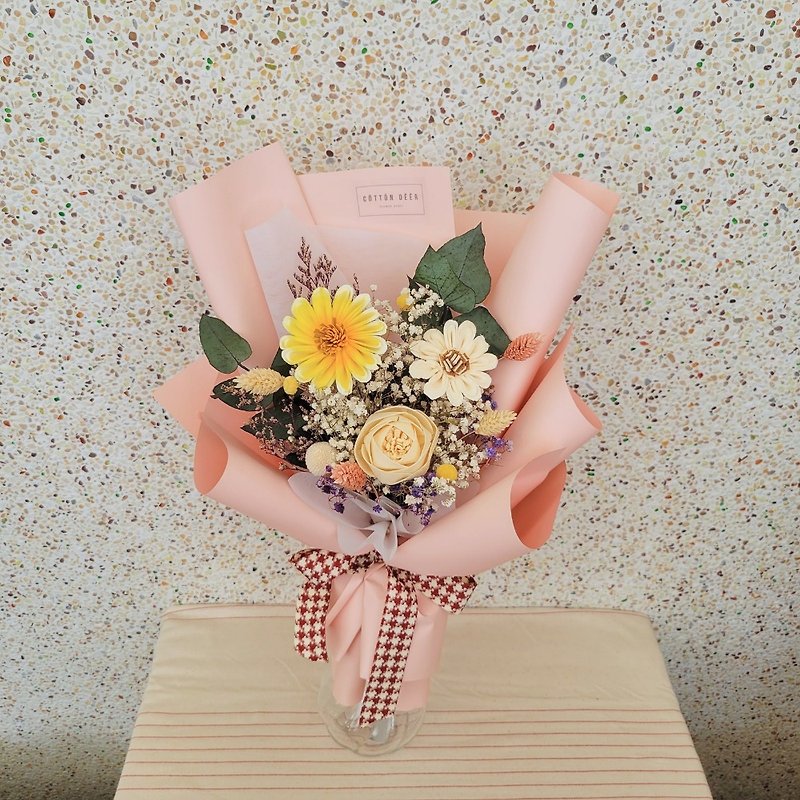 【現貨】索拉太陽花花束。禮物。附提袋。畢業。老師禮物 - 乾花/永生花 - 植物．花 