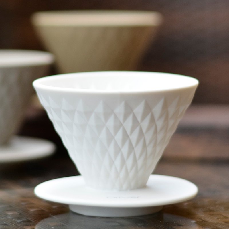 Cellar セラミックコーヒーフィルターカップ 1-2cup－率直に - コーヒードリッパー - 陶器 ホワイト