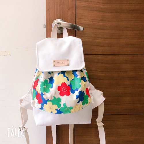 MINIxROSE 小螺絲 當彩色彩繪花遇上白後揹包/贈送免費列印名字皮標