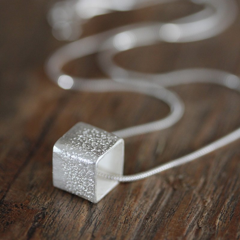 Handmade silver cube necklace (N0074)