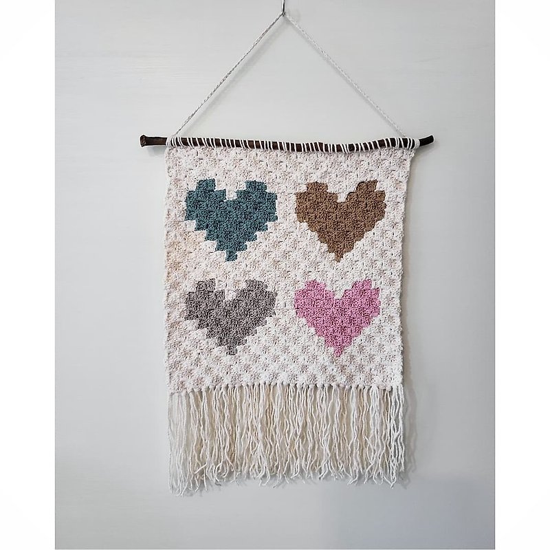 愛心壁挂裝飾/手工鉤針編織壁挂裝飾/Love crochet wallhanging - 牆貼/牆身裝飾 - 棉．麻 