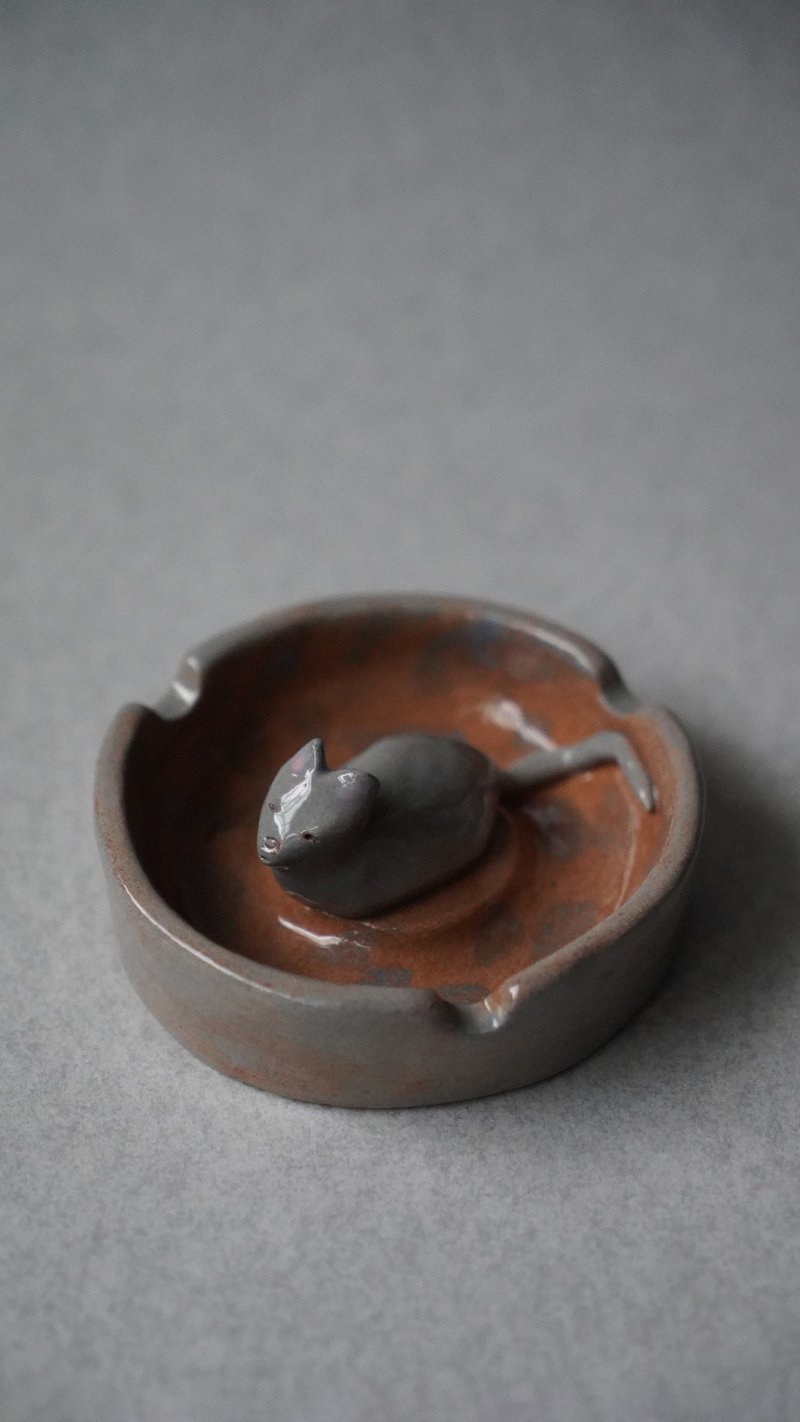 • 米粒出陶中 • 056 廚房夥伴 - 老鼠煙灰缸 - 擺飾/家飾品 - 陶 多色