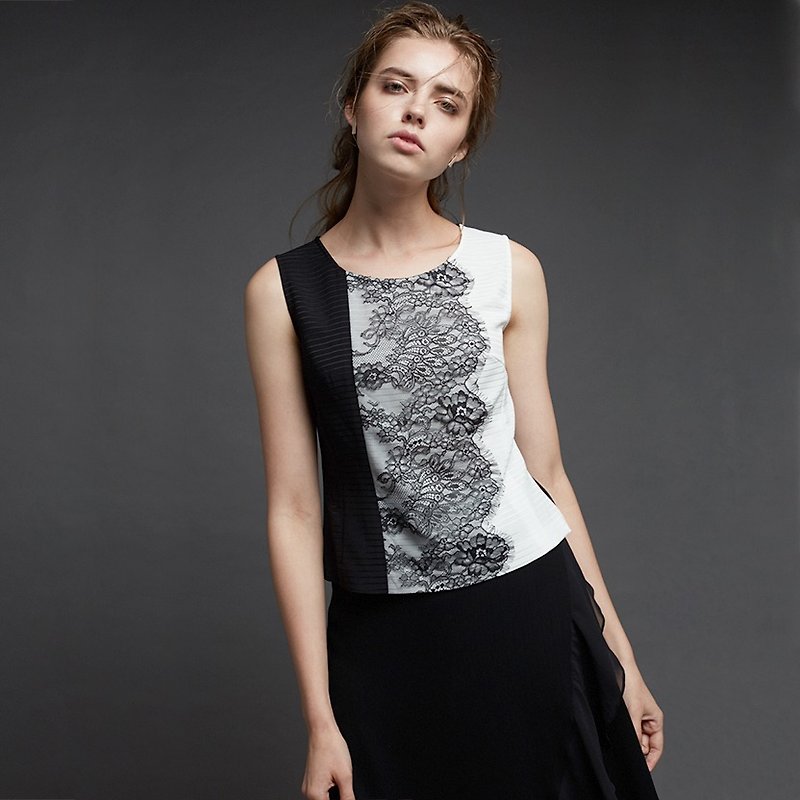Black and white embroidery lace sleeveless top - เสื้อผู้หญิง - เส้นใยสังเคราะห์ สีดำ