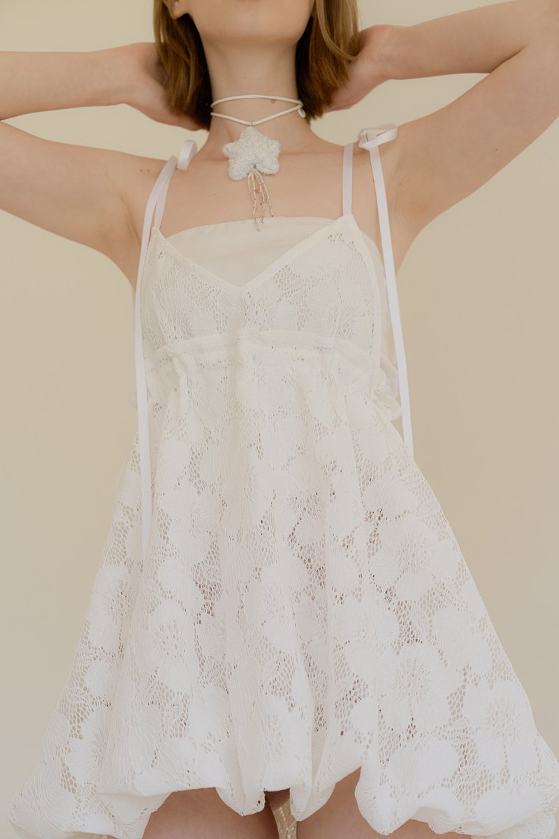 poppy tie strap dress 罌粟花苞綁帶洋裝 white lace 白蕾絲 - 洋裝/連身裙 - 聚酯纖維 白色