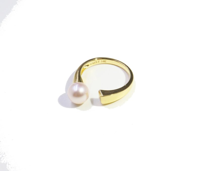 經典系列-單顆珍珠-方糖戒指(14K金、AKOYA珍珠) - 戒指 - 貴金屬 金色