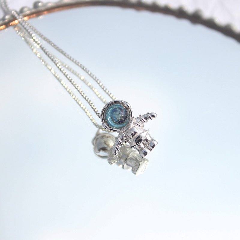 太空人銀飾玻璃項鍊 交換禮物 生日禮物 飾品 純銀 琉璃 - 項鍊 - 玻璃 多色