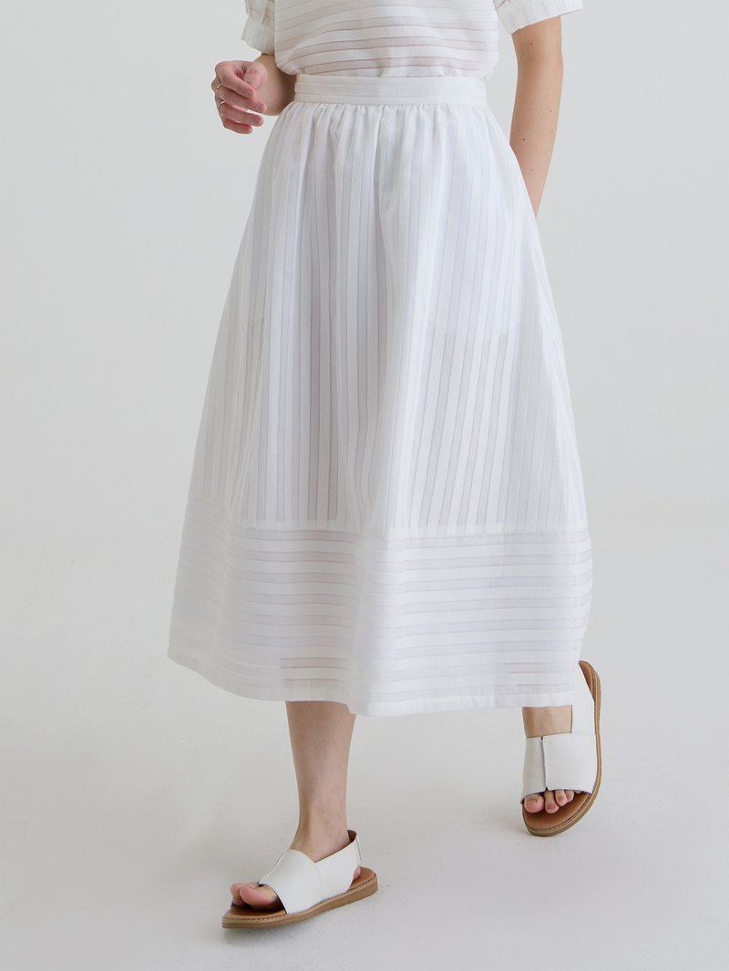 PINKOI ONLY 花園拼接圓裙-光漾 - 洋裝/連身裙 - 棉．麻 白色