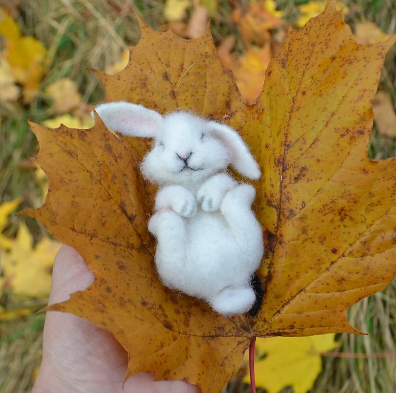 睡兔公仔針氈白兔手工羊毛微型收藏藝術娃娃 - 公仔模型 - 羊毛 白色