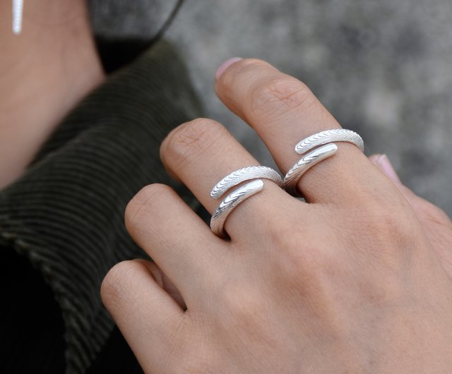 Open Winding Cat Ring Open Winding Cat Ring