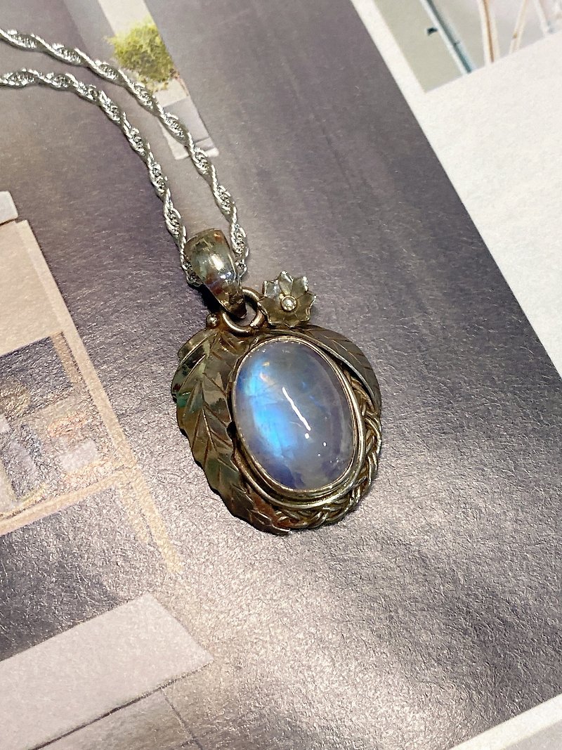Natural Moonstone Pendant Natural Scenery Handmade 925 Sterling Silver - Necklaces - Gemstone 