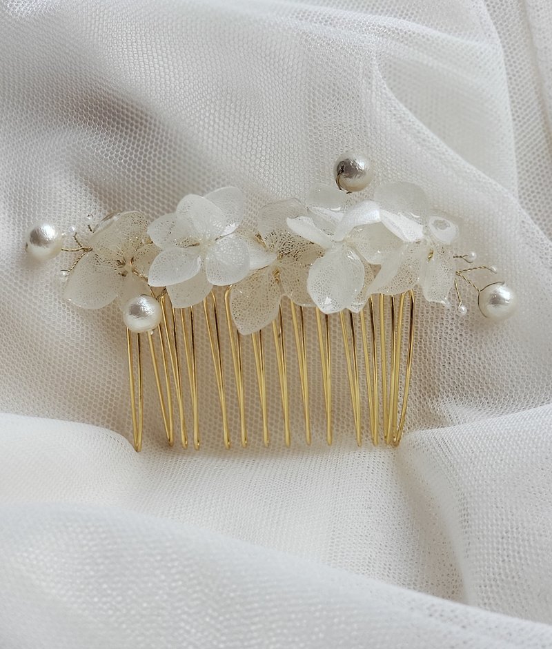 Hard plastic nympho AGFC full three-dimensional real flower making wedding line white hydrangea hair comb - Hair Accessories - Plants & Flowers White