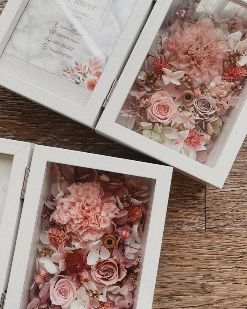 Pink Immortal Carnation Photo Frame Flower Photo Frame Birthday Gift Eternal Flower Mother's Day Gift Carnation - ของวางตกแต่ง - พืช/ดอกไม้ สีแดง