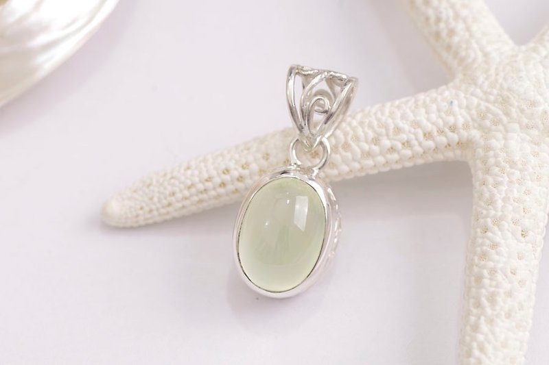 A lovely pre-night silver pendant top like grapefruit - สร้อยคอ - หิน สีเขียว