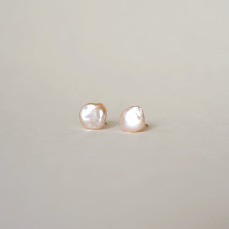 One of a kind 14kgf Keshi pearl earrings PK - ต่างหู - ไข่มุก ขาว