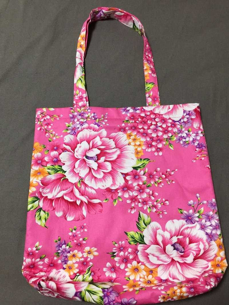 Flower cloth bag - กระเป๋าถือ - ผ้าฝ้าย/ผ้าลินิน สีแดง
