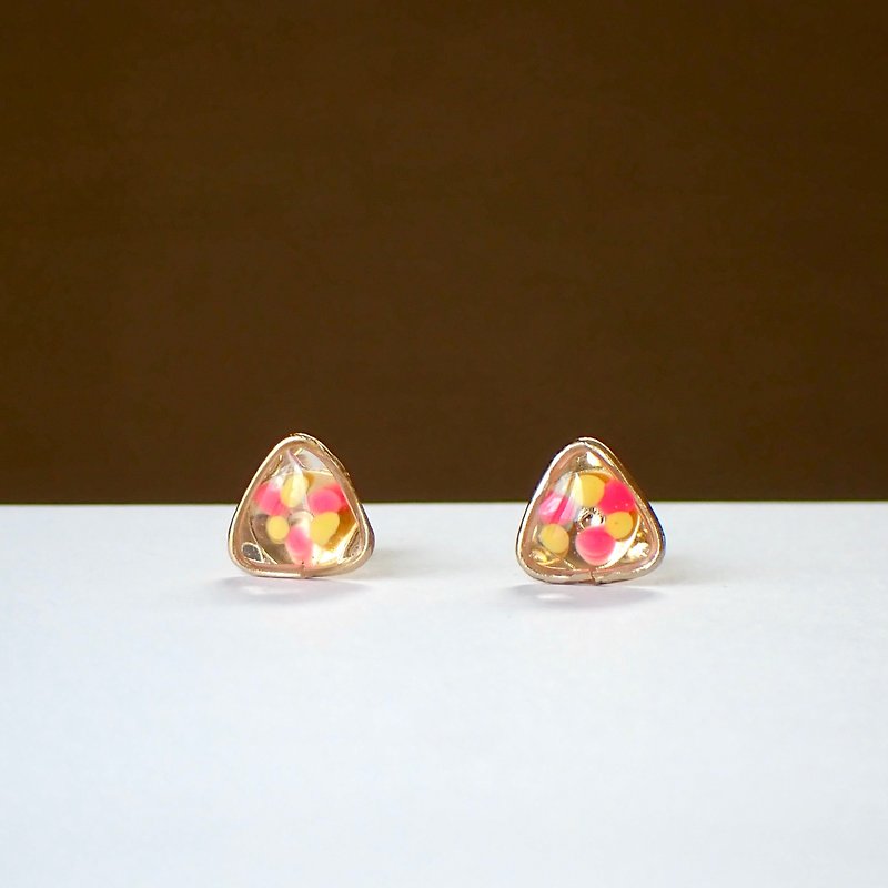 Retro (piercing or Clip-On) - Earrings & Clip-ons - Resin Yellow