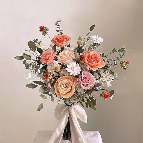 Dried flowers without withering] champagne pink dry roses without withering  natural wind bouquet - Shop Amanda Floral Design Dried Flowers & Bouquets -  Pinkoi