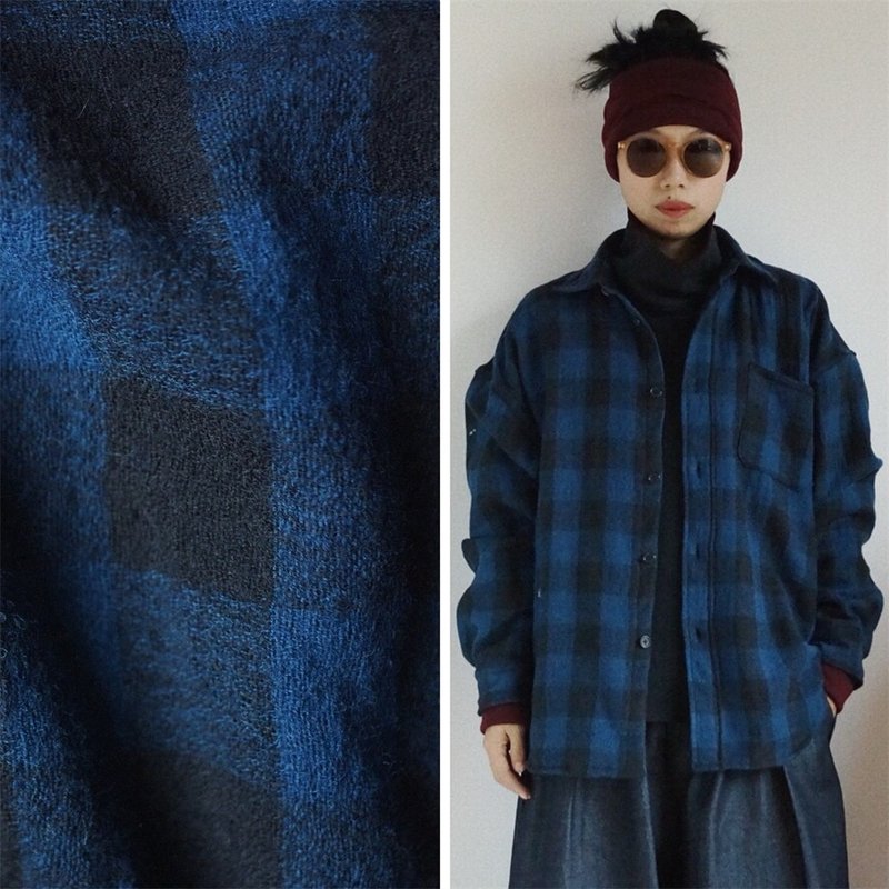 Blue and black Vichy plaid unisex pocket style vintage long-sleeved shirt knitted quilted imported wool - Women's Shirts - Wool Blue