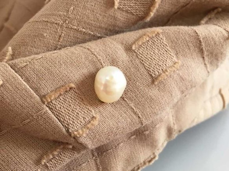 Freshwater pearl ◇ Sea one grain pin brooch 2 - Brooches - Gemstone 