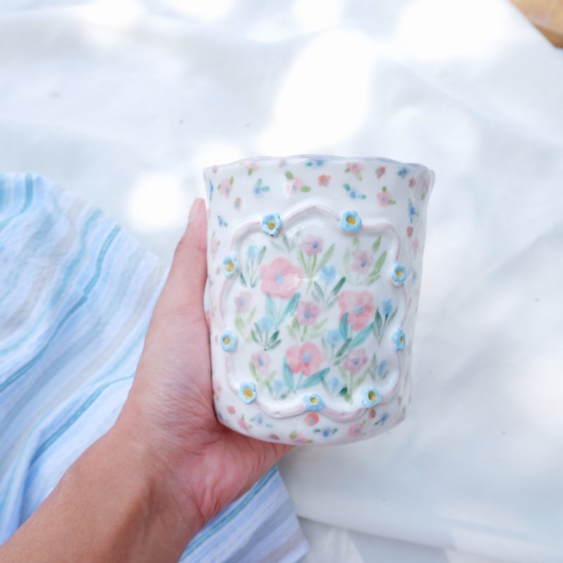 Hand built  ceramic cup | pink garden | ceramic handmade - แก้วมัค/แก้วกาแฟ - ดินเผา สึชมพู