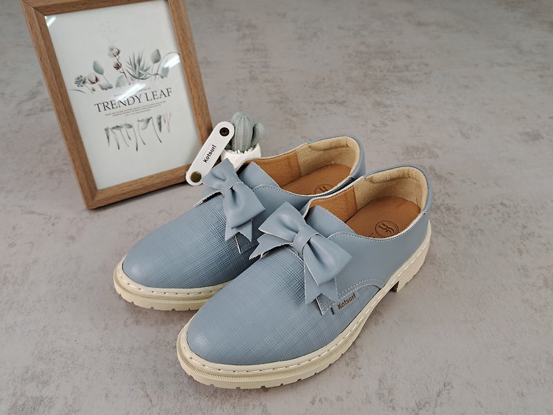 Miss Temperament Embossed British Shoes-Baby Blue - Women's Leather Shoes - Genuine Leather Multicolor
